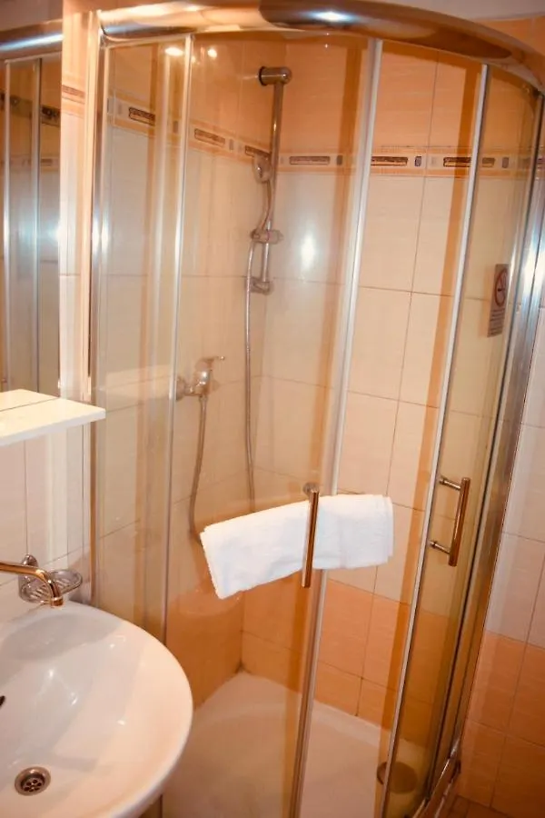 Lc - Hotel Ostrava 3*,
