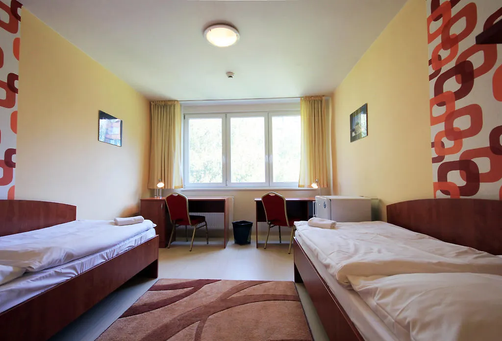 Lc - Hotel אוסטרבה
